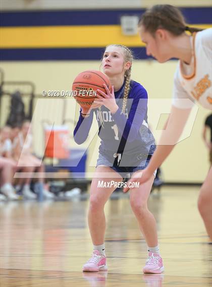 Thumbnail 1 in North/Waukesha South vs. Kettle Moraine photogallery.