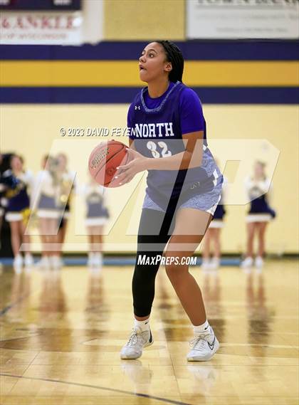 Thumbnail 3 in North/Waukesha South vs. Kettle Moraine photogallery.