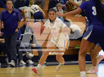 Thumbnail 2 in North/Waukesha South vs. Kettle Moraine photogallery.