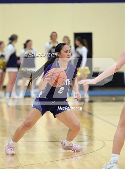 Thumbnail 2 in North/Waukesha South vs. Kettle Moraine photogallery.