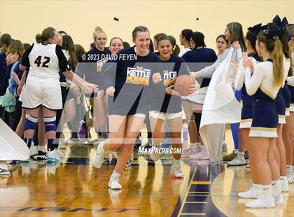 Thumbnail 3 in North/Waukesha South vs. Kettle Moraine photogallery.