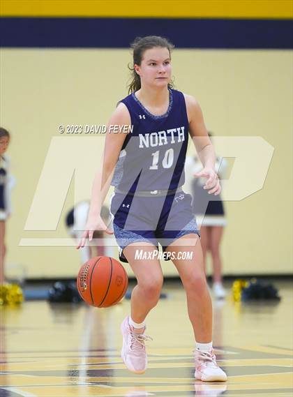 Thumbnail 2 in North/Waukesha South vs. Kettle Moraine photogallery.
