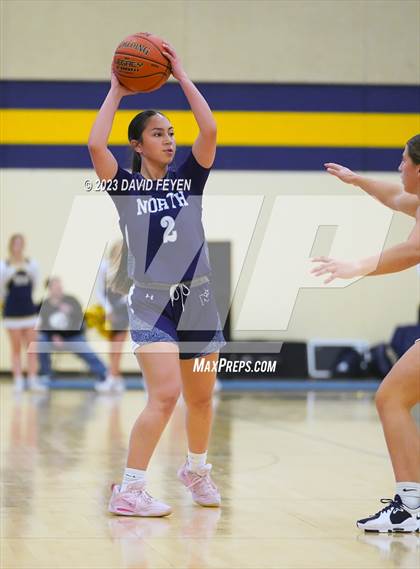 Thumbnail 2 in North/Waukesha South vs. Kettle Moraine photogallery.