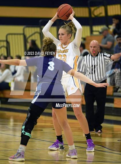 Thumbnail 3 in North/Waukesha South vs. Kettle Moraine photogallery.