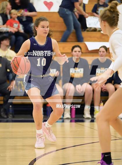 Thumbnail 3 in North/Waukesha South vs. Kettle Moraine photogallery.