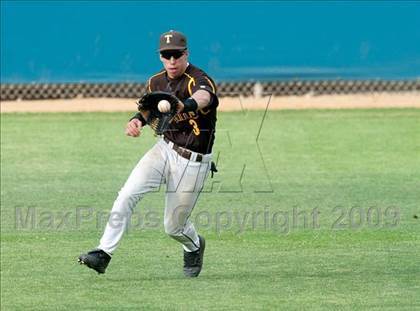 Thumbnail 2 in Temecula Valley vs Rancho Buena Vista (Lions Classic Final) photogallery.