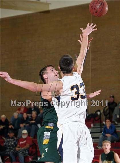 Thumbnail 3 in Rio Americano vs. Oak Ridge (Common Good Classic) photogallery.