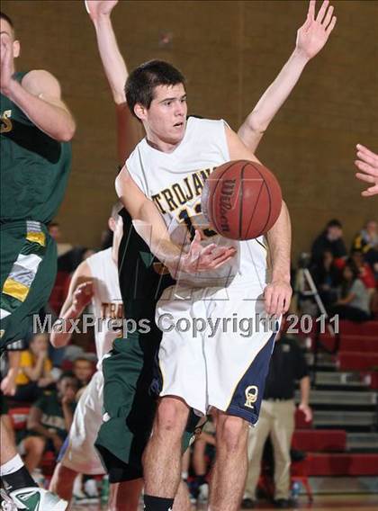 Thumbnail 3 in Rio Americano vs. Oak Ridge (Common Good Classic) photogallery.