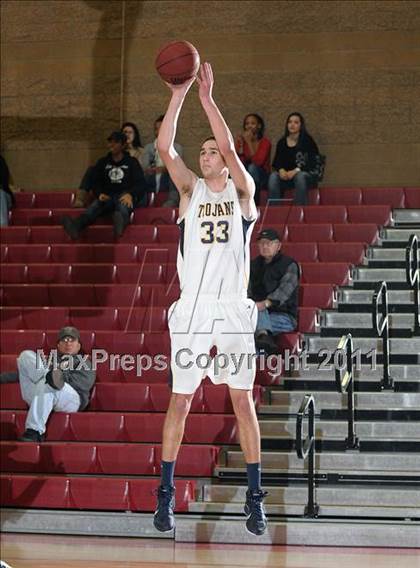 Thumbnail 2 in Rio Americano vs. Oak Ridge (Common Good Classic) photogallery.