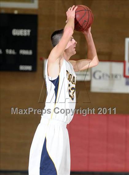 Thumbnail 2 in Rio Americano vs. Oak Ridge (Common Good Classic) photogallery.