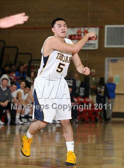 Thumbnail 3 in Rio Americano vs. Oak Ridge (Common Good Classic) photogallery.