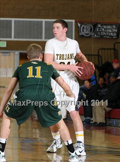 Thumbnail 3 in Rio Americano vs. Oak Ridge (Common Good Classic) photogallery.