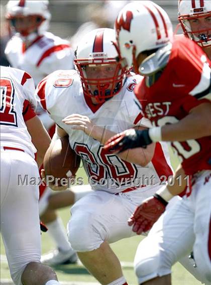 Thumbnail 2 in Lakota West vs. La Salle (Skyline Crosstown Showdown) photogallery.