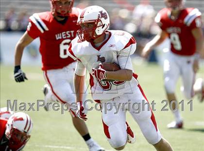Thumbnail 1 in Lakota West vs. La Salle (Skyline Crosstown Showdown) photogallery.