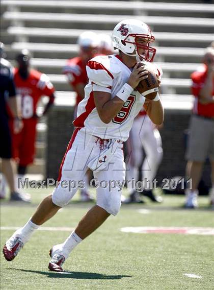 Thumbnail 3 in Lakota West vs. La Salle (Skyline Crosstown Showdown) photogallery.