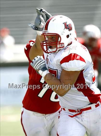 Thumbnail 3 in Lakota West vs. La Salle (Skyline Crosstown Showdown) photogallery.
