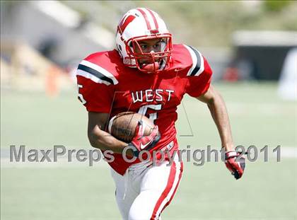 Thumbnail 1 in Lakota West vs. La Salle (Skyline Crosstown Showdown) photogallery.