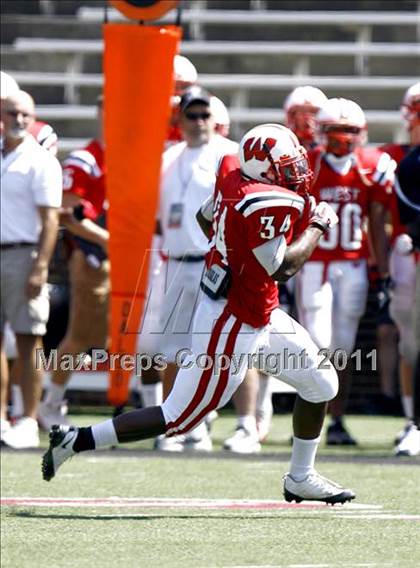 Thumbnail 1 in Lakota West vs. La Salle (Skyline Crosstown Showdown) photogallery.