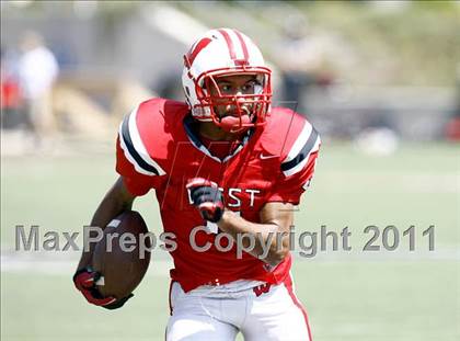 Thumbnail 2 in Lakota West vs. La Salle (Skyline Crosstown Showdown) photogallery.
