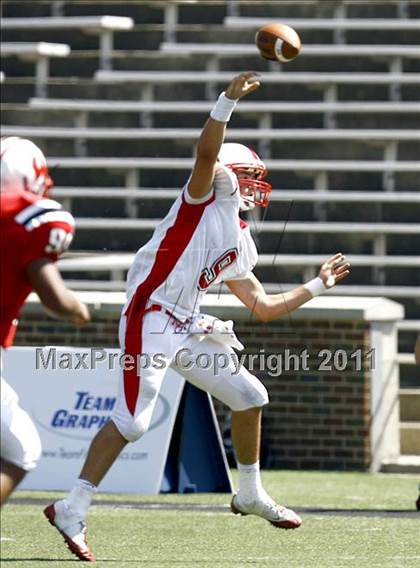 Thumbnail 2 in Lakota West vs. La Salle (Skyline Crosstown Showdown) photogallery.