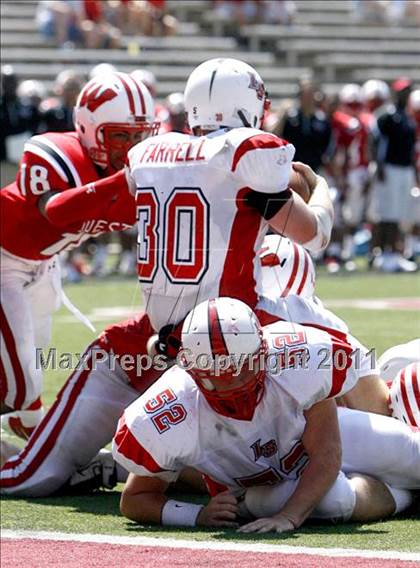 Thumbnail 3 in Lakota West vs. La Salle (Skyline Crosstown Showdown) photogallery.