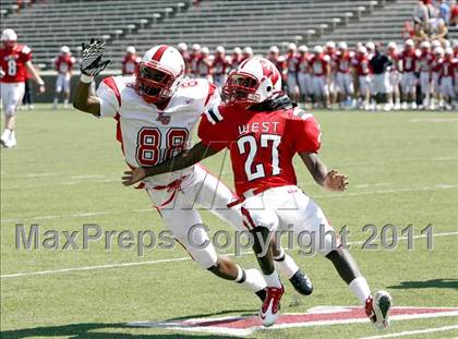 Thumbnail 2 in Lakota West vs. La Salle (Skyline Crosstown Showdown) photogallery.