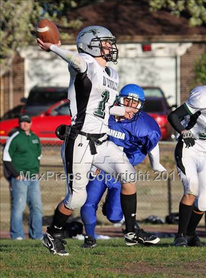 Thumbnail 2 in JV: D'Evelyn vs Alameda photogallery.