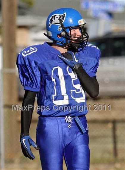 Thumbnail 2 in JV: D'Evelyn vs Alameda photogallery.