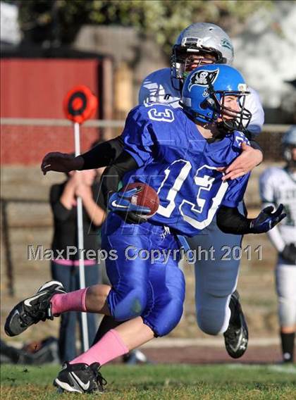 Thumbnail 1 in JV: D'Evelyn vs Alameda photogallery.