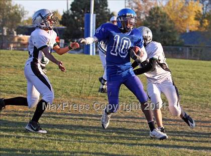 Thumbnail 2 in JV: D'Evelyn vs Alameda photogallery.