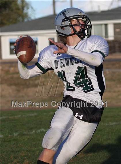 Thumbnail 2 in JV: D'Evelyn vs Alameda photogallery.