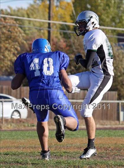 Thumbnail 3 in JV: D'Evelyn vs Alameda photogallery.