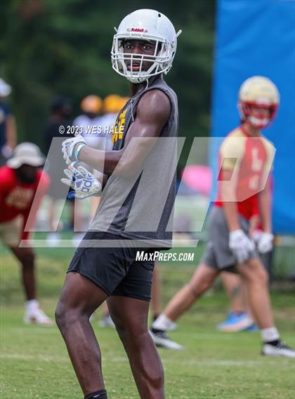 Thumbnail 1 in Senatobia vs Lafayette (U of Memphis 7v7) photogallery.