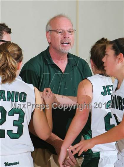 Thumbnail 3 in Cathedral City vs. Brethren Christian (MaxPreps Holiday Classic) photogallery.