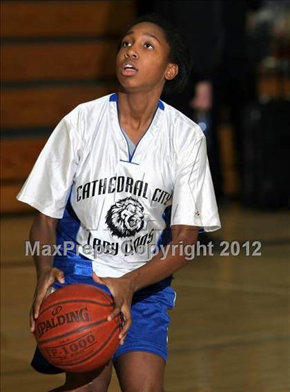 Thumbnail 2 in Cathedral City vs. Brethren Christian (MaxPreps Holiday Classic) photogallery.