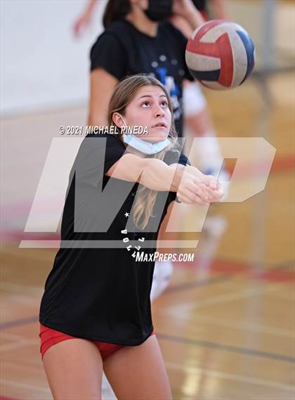 Thumbnail 3 in Los Alamitos @ Lakewood photogallery.