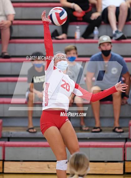 Thumbnail 3 in Los Alamitos @ Lakewood photogallery.