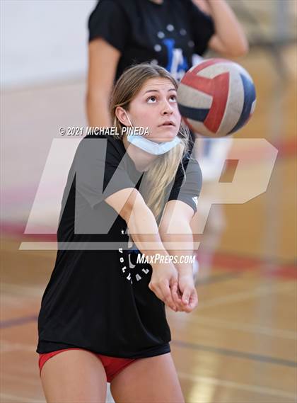 Thumbnail 2 in Los Alamitos @ Lakewood photogallery.
