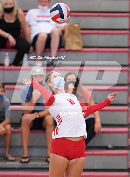 Thumbnail 1 in Los Alamitos @ Lakewood photogallery.