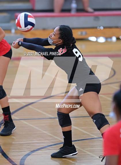 Thumbnail 1 in Los Alamitos @ Lakewood photogallery.