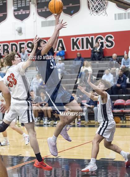 Thumbnail 3 in Palos Verdes vs Chaminade photogallery.