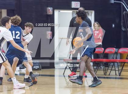 Thumbnail 2 in Palos Verdes vs Chaminade photogallery.