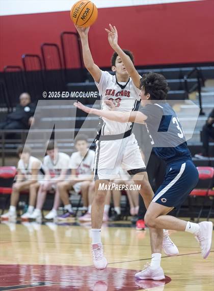 Thumbnail 3 in Palos Verdes vs Chaminade photogallery.