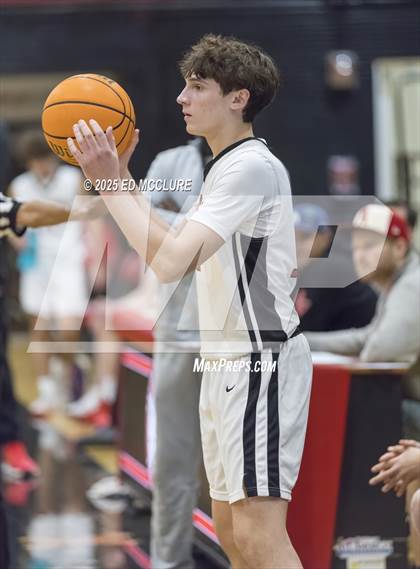 Thumbnail 3 in Palos Verdes vs Chaminade photogallery.