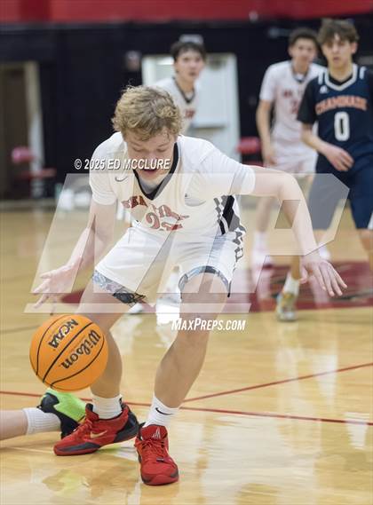 Thumbnail 1 in Palos Verdes vs Chaminade photogallery.