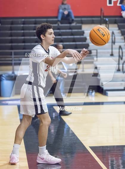 Thumbnail 3 in Palos Verdes vs Chaminade photogallery.