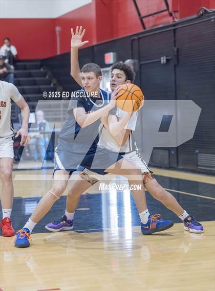 Thumbnail 2 in Palos Verdes vs Chaminade photogallery.