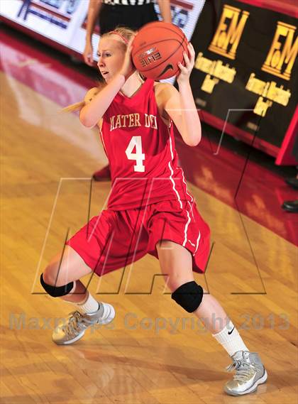 Thumbnail 3 in Oaks Christian @ Mater Dei (Nike Extravaganza) photogallery.