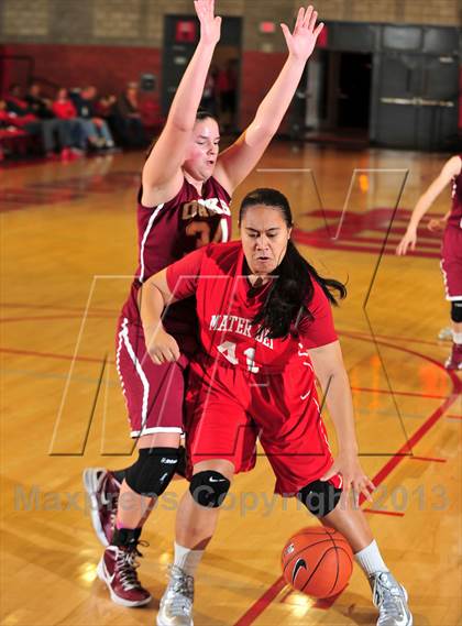 Thumbnail 3 in Oaks Christian @ Mater Dei (Nike Extravaganza) photogallery.