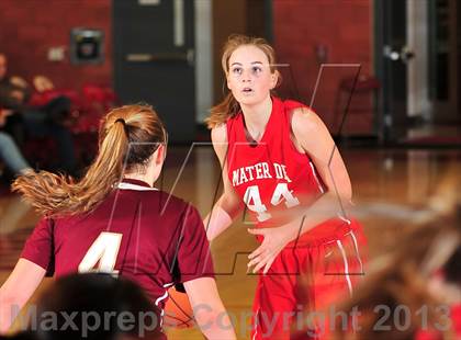 Thumbnail 1 in Oaks Christian @ Mater Dei (Nike Extravaganza) photogallery.